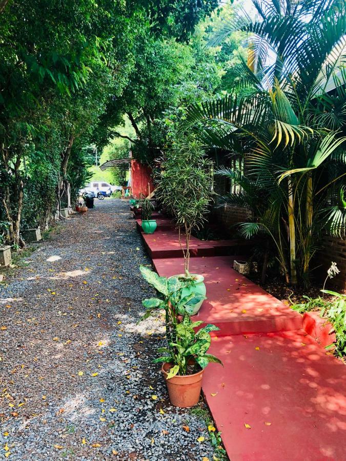 Cabanas Laboulaye Puerto Iguazu Bagian luar foto