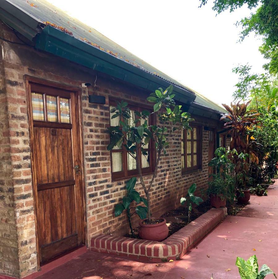 Cabanas Laboulaye Puerto Iguazu Bagian luar foto